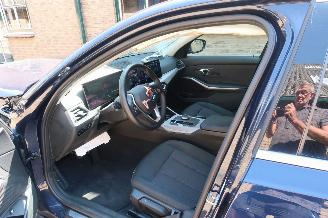 BMW 3-serie BMW 3-serie 320e picture 14