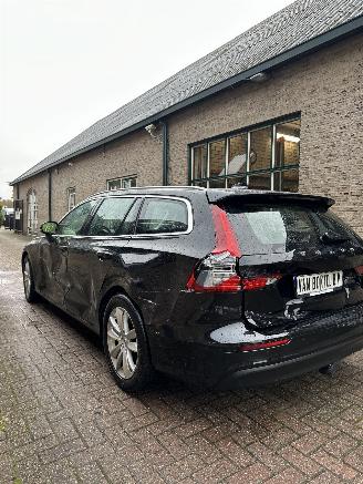 Volvo V-60 2.0 D3 Momentum pro picture 4