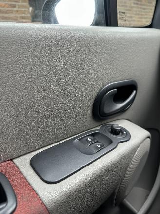 Renault Modus Renault Modus 1.4-16V Tech Road picture 10