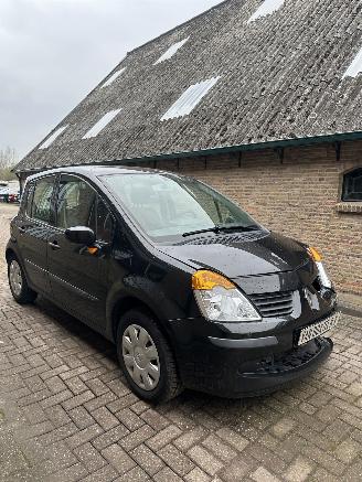 Renault Modus Renault Modus 1.4-16V Tech Road picture 3