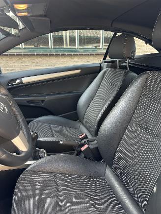 Opel Astra TWIN TOP picture 7