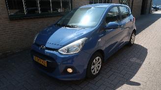 skadebil auto Hyundai  Hyundai i10 1.0i Go! 2015/1