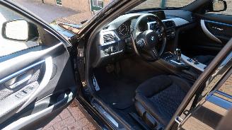 BMW 3-serie BMW 3-serie Touring 320i Edition M Sport Shadow High Executive picture 19