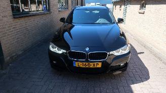 BMW 3-serie BMW 3-serie Touring 320i Edition M Sport Shadow High Executive picture 2