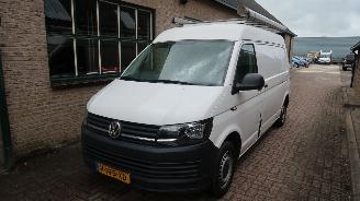 skadebil auto Volkswagen Transporter Volkswagen Transporter 2.0 TDI L2H2 Highline 2019/4