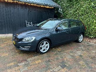 Volvo V-60 2.4 D6 AWD Plug-In Hybrid Summum picture 35