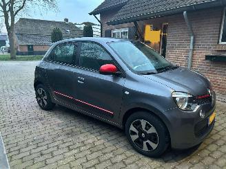 Damaged car Renault Twingo 1.0 SCe Collection 2017/5