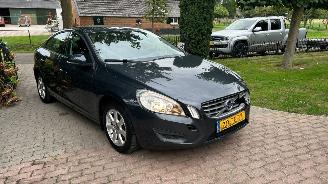 krockskadad bil auto Volvo S-60 1.6 T3 Business 2012/1