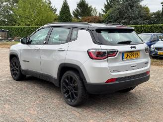 Jeep Compass 1.3 NIGHT EAGLE LIBERTY EDITION. ( versnellingsbak kapot ) picture 3