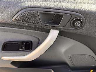 Ford Fiesta  picture 11