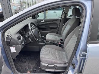 Ford Focus 1.6 16-V trend picture 16