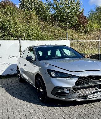skadebil auto Seat Leon FR 2022/10