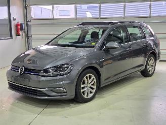 škoda osobní automobily Volkswagen Golf PANO ACC 2017/8