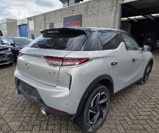 Coche accidentado DS Automobiles DS 3 Crossback Grand-Chic Automaat Leder Head-Up Navi Matrix-Led Camera Massage Sport-Mode 114KW/155PK 2021/4