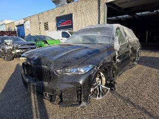 krockskadad bil auto BMW X5 50e M-Sport Pano Laser-Led Head-Up Harman-Kardon Leder Memory Camera 360KW/489PK 2024/5