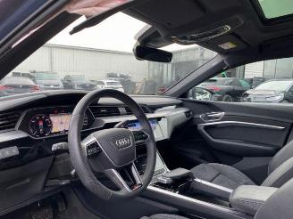 Audi E-tron S Sportback quattro *HEAD-UP - PANO -AHK* picture 14