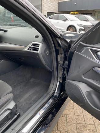 BMW i4 eDrive35 Gran Coupe M Sport *SCHIEBEDACH* picture 14