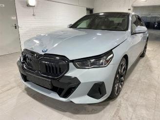 BMW i5 eDrive40 M Sport* HUD - KAM - PANO - AHK* picture 1