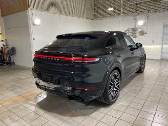 Porsche Cayenne S E-Hybrid Coupe CHRONO/PANO/HUD/360 picture 6