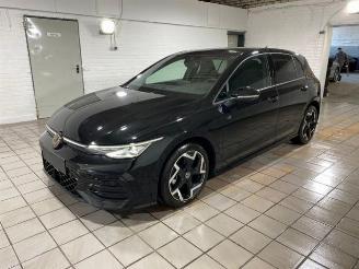 Volkswagen Golf 1.5 eTSI R-Line PANO/KAM/NAVI picture 3