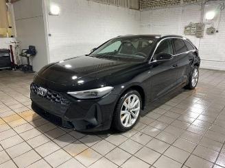 Coche accidentado Audi A5 Avant TFSI e-hybrid quattro 220 kW KAM/NAVI 2025/12