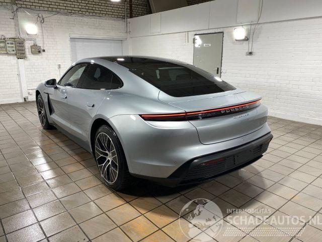 Porsche Taycan 4S CHRONO/PANO/HUD/KAM/BURMESTER/NAVI