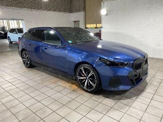 BMW i5 xDrive40 Touring M Sport Pro PANO/HUD/360/B&W picture 7