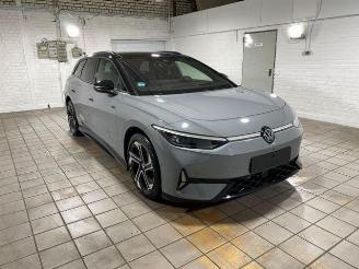 Volkswagen ID.7 Tourer GTX 4Motion PANO/HUD/AHK/360/H&K picture 11