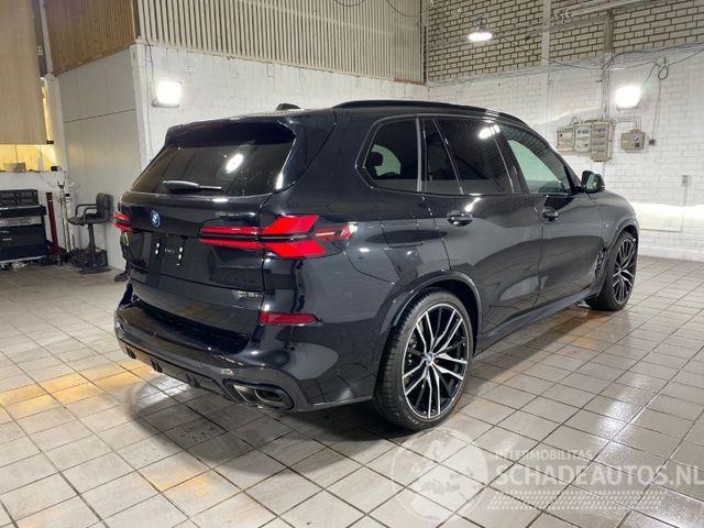 BMW X5 xDrive50e M Sport Pro PANO/HUD/AHK/360/H&K