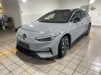 Volkswagen ID.7 Tourer Pro 82 kWh PANO/HUD/AHK/360/H&K/NAVI picture 4