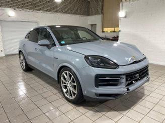 Unfallwagen Porsche Cayenne E-Hybrid Coupe CHRONO/PANO/HUD/360/BOSE 2024/12