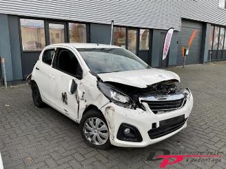 Peugeot 108 108, Hatchback, 2014 1.0 12V VVT-i picture 3