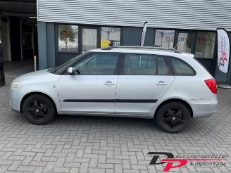 Skoda Fabia Fabia II Combi, Combi 5-drs, 2007 / 2014 1.4i 16V picture 8