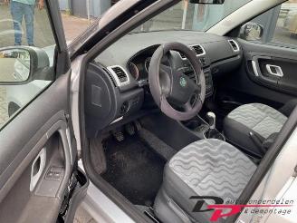 Skoda Fabia Fabia II Combi, Combi 5-drs, 2007 / 2014 1.4i 16V picture 10