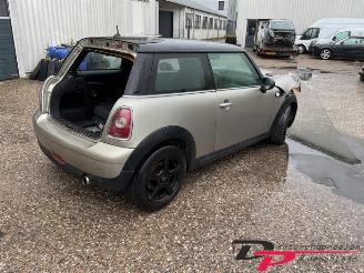 Mini Mini Mini (R56), Hatchback, 2006 / 2013 1.6 Cooper D 16V picture 4
