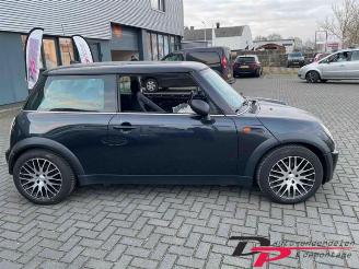 Mini Mini Mini One/Cooper (R50), Hatchback, 2001 / 2007 1.6 16V One picture 4