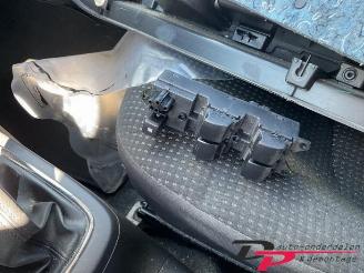 Mitsubishi Space-star Space Star (A0), Hatchback, 2012 1.0 12V picture 16