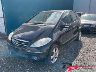 Vrakbiler auto Mercedes A-klasse A (W169), Hatchback, 2004 / 2012 1.7 A-170 5-Drs. 2004/11