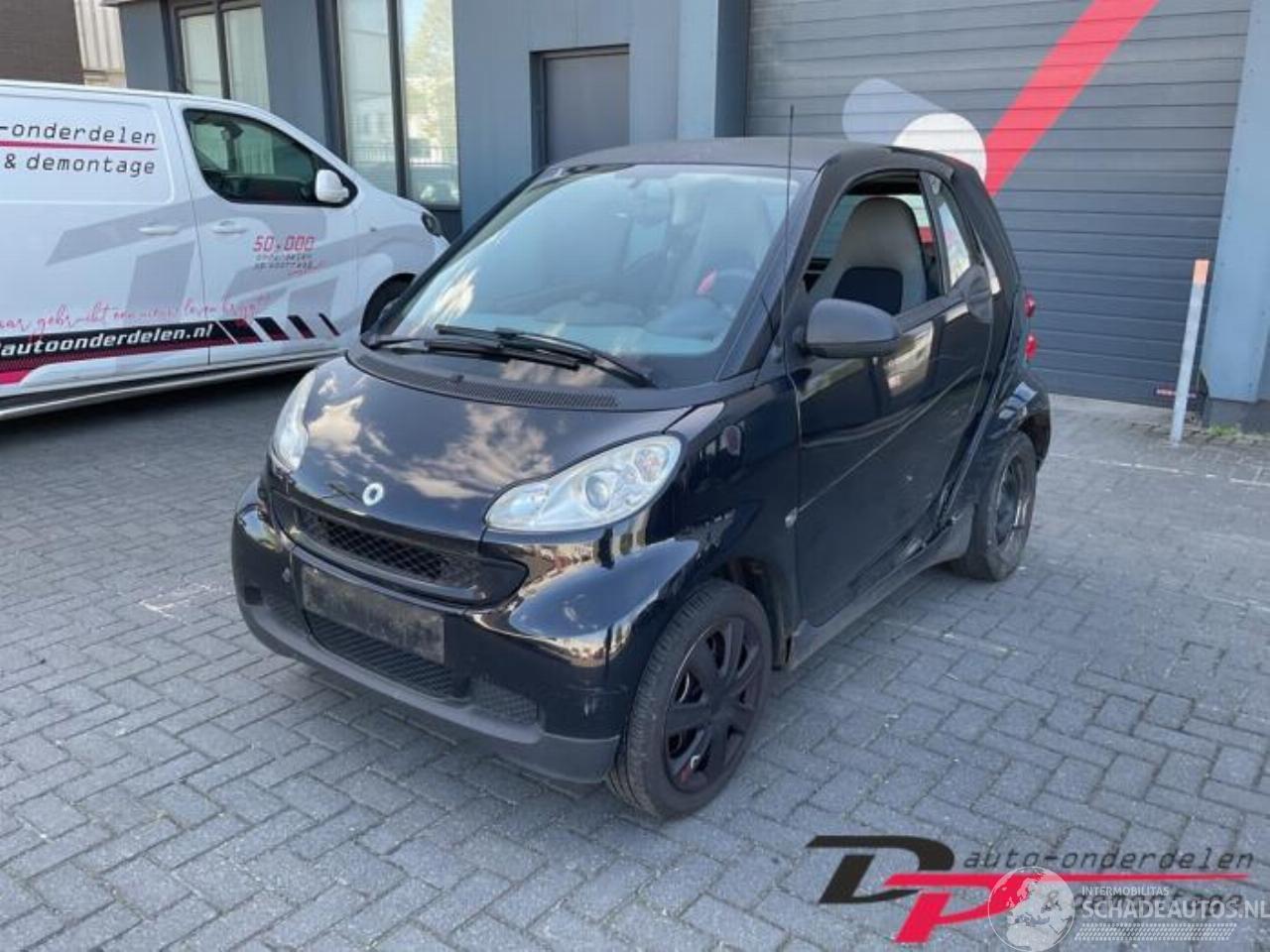 Smart Fortwo Fortwo Coupe (451.3), Hatchback 3-drs, 2007 1.0 45 KW