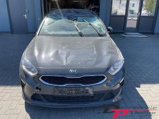 Kia Cee d Ceed (CDB5/CDBB), Hatchback 5-drs, 2018 1.0i T-GDi 12V picture 2