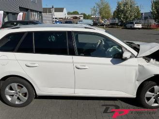 Skoda Fabia Fabia III Combi (NJ5), Combi 5-drs, 2014 / 2022 1.2 TSI 16V Greentech picture 7