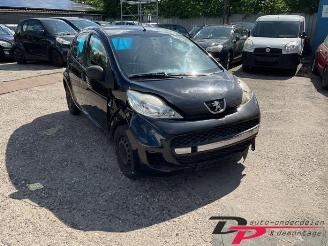 Autoverwertung Peugeot 107 107, Hatchback, 2005 / 2014 1.0 12V 2010/11