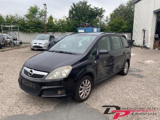 Coche siniestrado Opel Zafira Zafira (M75), MPV, 2005 / 2015 1.8 16V Ecotec 2007/7