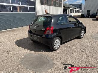 Toyota Yaris Yaris II (P9), Hatchback, 2005 / 2014 1.3 16V VVT-i picture 7