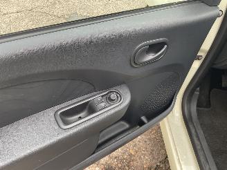 Renault Twingo Airco Benzine picture 10