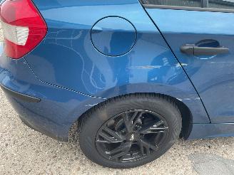 BMW 1-serie 116I picture 18