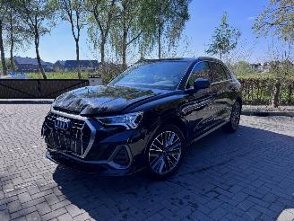 krockskadad bil auto Audi Q3 Q3 35 TFSI DSG 2024 Camera Trekhaak ACC Ambiance VOL 2024/3