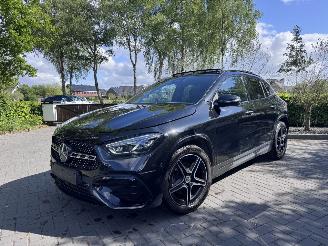 Unfallwagen Mercedes GLA Mercedes-Benz GLA 200 AMG PANORAMA Leder Ambiance Camera VOL 2024/8