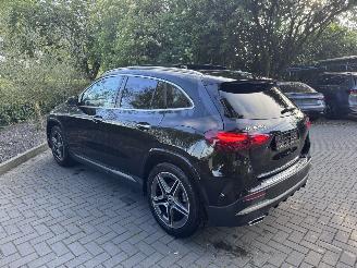 Mercedes GLA Mercedes-Benz GLA 180 AMG PANORAMA HUD Memorie Trekhaak Ambiance Massage VOL!! picture 14