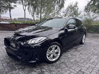 Damaged car BMW 1-serie BMW 120 1 Limousine 120 M Sport Camera Ambiance VOL 2026/1